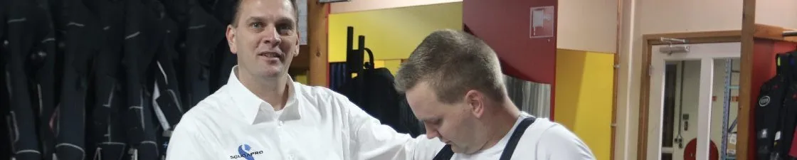 Under suits for dry suits